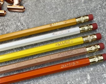 5 personalized pencils with one or different inscriptions as a gift