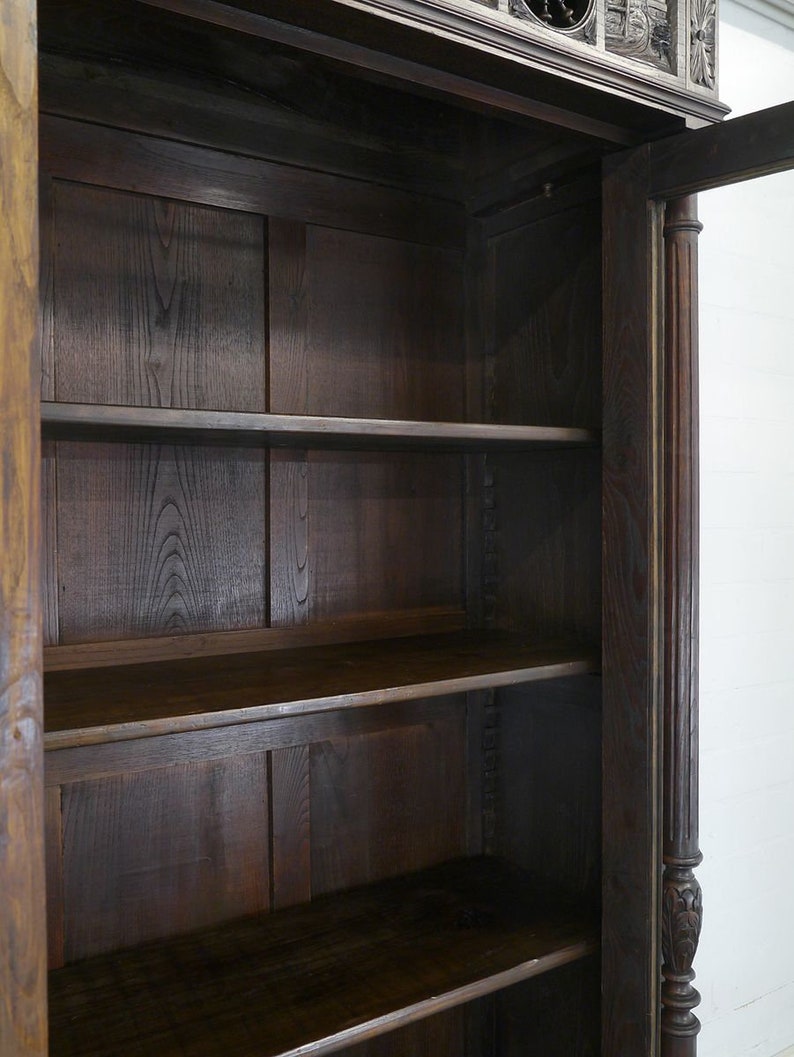 Antiker Vitrinenschrank bretonisch Gründerzeit um 1880 Eiche dunkel B 136 cm 11346 Bild 5