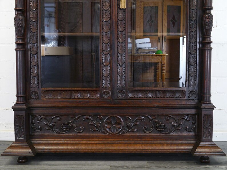 Antiker Vitrinenschrank bretonisch Gründerzeit um 1880 Eiche dunkel B 136 cm 11346 Bild 8