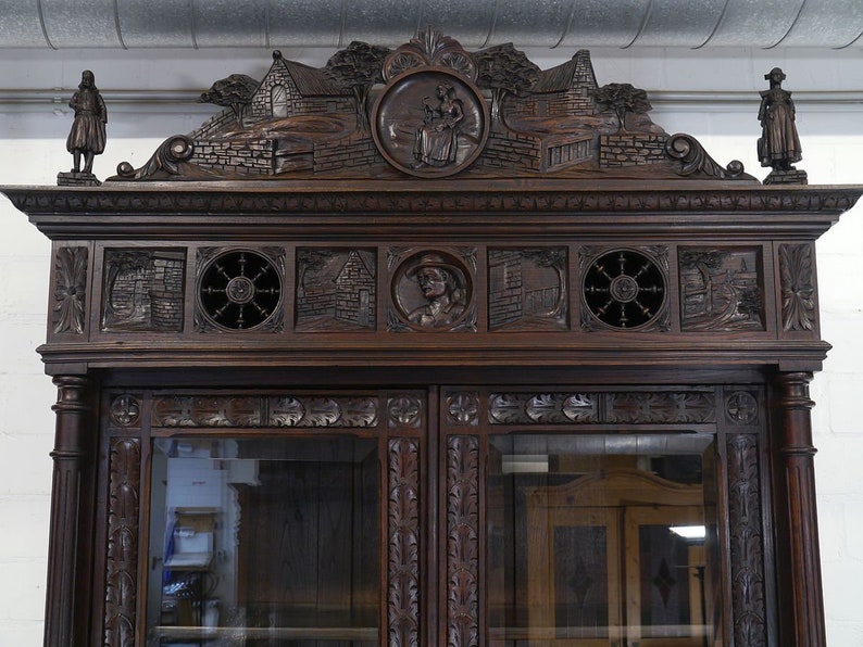 Antiker Vitrinenschrank bretonisch Gründerzeit um 1880 Eiche dunkel B 136 cm 11346 Bild 4