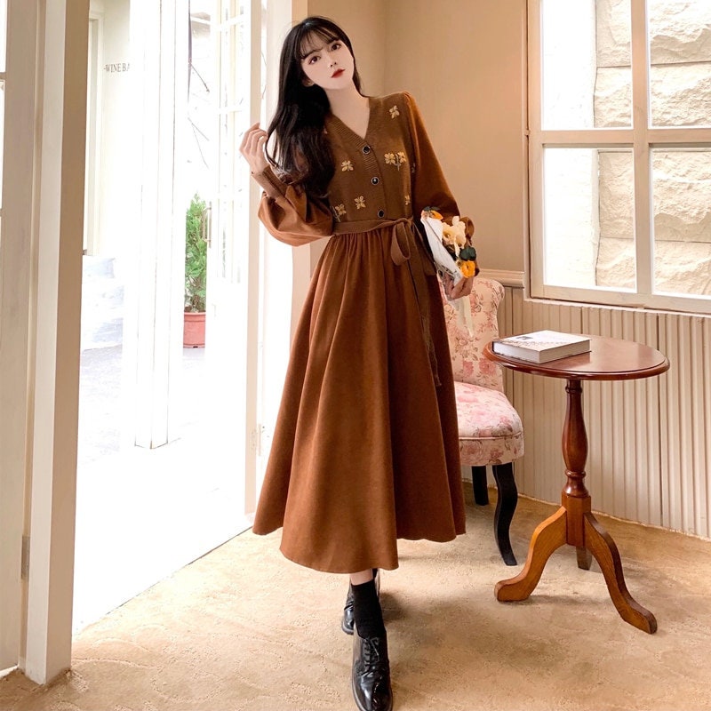 The Blue Floral Midi Dress I Plan on Wearing All Winter - Sunshine Style