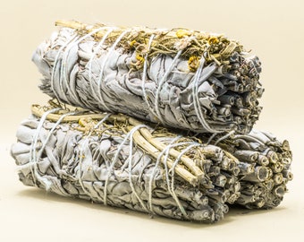 White sage and chamomile sticks: natural purifying incense