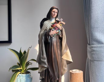 Hand-Painted St. Therese Statue: Home Decor, Worship Gift (H 16.93&quot;)