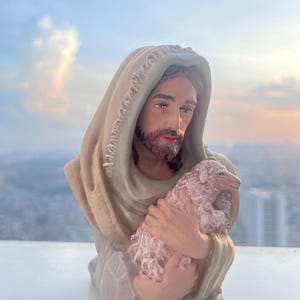 Jesus Christ Holding Lamb Statue, Jesus Composite Statue, Beautiful Statue for Home