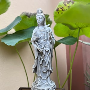 Mahasthamaprapta Bodhisattva Statue | Mahasthamaprapta Bodhisattva holding lotus flower | Miniature Decorations