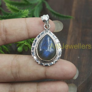 Natural Blue Labradorite Gemstone Pendant, 925 Sterling Silver Pendant, Handmade Statement Pendant Necklace Labradorite Gift Jewelry for Her
