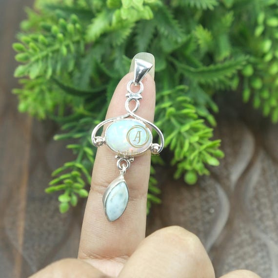 天然エチオピア産オパールとブルーラリマーペンダント 925スターリング