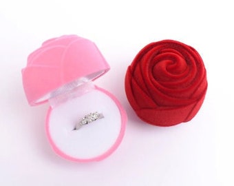 Rose --- Romantic RED PROMISE ENGAGEMENT RING Heart Shaped Jewelry Gift Box 