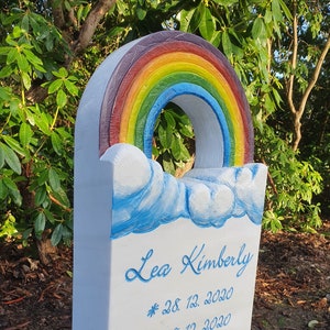 Children&#39;s gravestone gravestone memorial stone star child