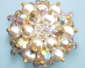 Vintage Cluster Brooch Pendant Aurora Borealis Faceted Crystal Faux Pearls Classic Style