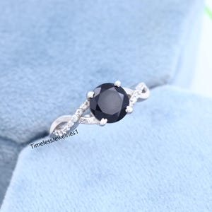 Round cut Natural Black Onyx engagement ring, Black Diamond Promise Ring, Dainty Wedding Ring, Christmas Gift For Her Women Anniversary Ring