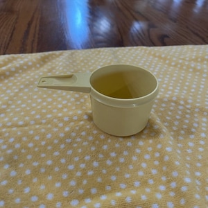Vintage Tupperware 3/4 Measuring Cup Replacement Piece #762