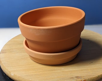 Shallow 3.5 Terracotta  pots 3.5"x 2.1", with saucer or without saucer with drainage holes. Succulents, cactus.