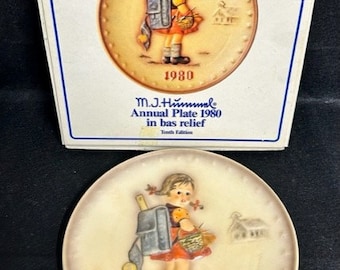 Goebel M.J. Hummel "School Days" Decorative Plate