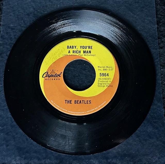 ビートルズのヴィンテージ7インチレコード詰め合わせ - Etsy 日本