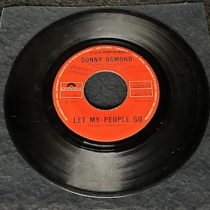 Assorted Vintage 7&quot; Vinyl Records