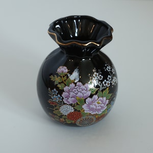 Vintage Black Ceramic Floral Design Vase, Ruffled Top, Made in Japan Collectible, beautiful flower design vase