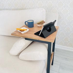 Slide Under C-Shaped Narrow End Table, Sleek Tight Side Table, Sofa, Couch or Recliner, Lightweight and for Small Apartment, White-Natural