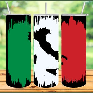 K&ouml;nnte beinhalten: Drei Edelstahlbecher mit einem schwarzen, wei&szlig;en und roten Farbmuster. Das Farbmuster &auml;hnelt der italienischen Flagge mit einer Silhouette der italienischen Halbinsel.
