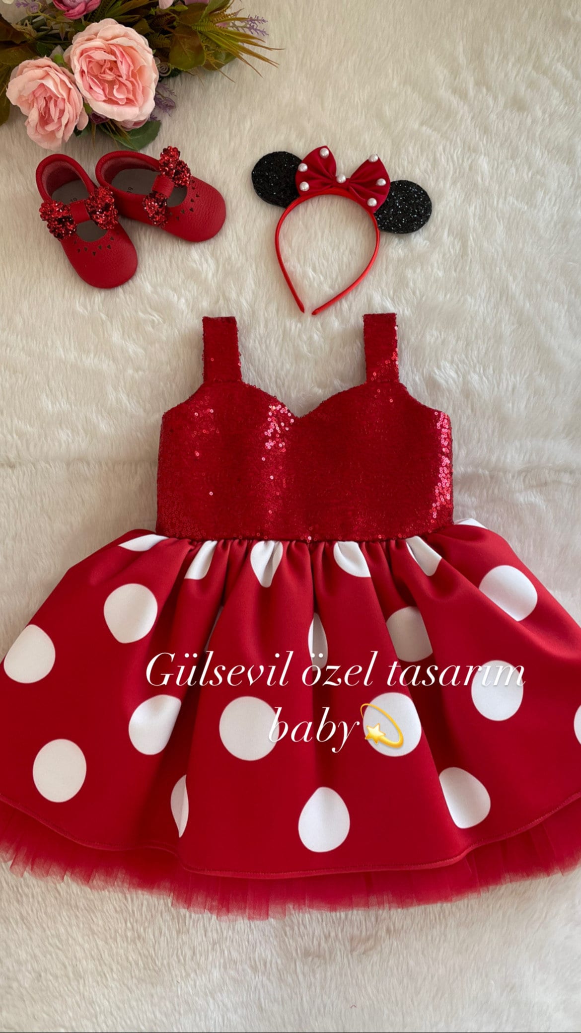 Ackermans minnie mouse clothes top