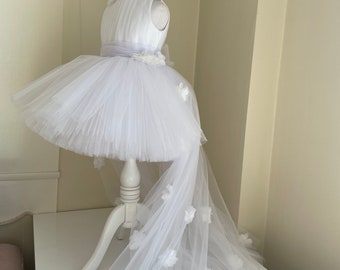 Weißes Kleid,Blumenkleid mit Schwanz,Baby-Mädchen-Kleid-besonderer Anlass,erster Geburtstags-Kleid, Baby-Mädchen-Party-Kleid,Taufkleid