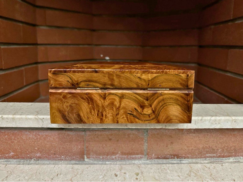 Jewelry Box Wood Burl, Handmade Jewelry Box with lock ,Moroccan Wooden Jewelry Box, Moroccan Handmade Solid Thuya wood Burl jewellry Box zdjęcie 5