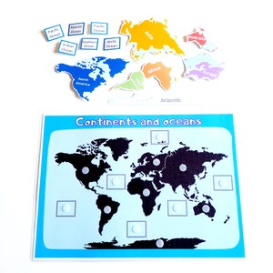 K&ouml;nnte beinhalten: Ein farbenfrohes Weltkartenpuzzle mit Kontinenten und Ozeanen. Die Puzzleteile sind mit den Namen der Kontinente und Ozeane beschriftet. Das Puzzle befindet sich auf einem blauen Hintergrund mit den Worten "Kontinente und Ozeane" in wei&szlig;.