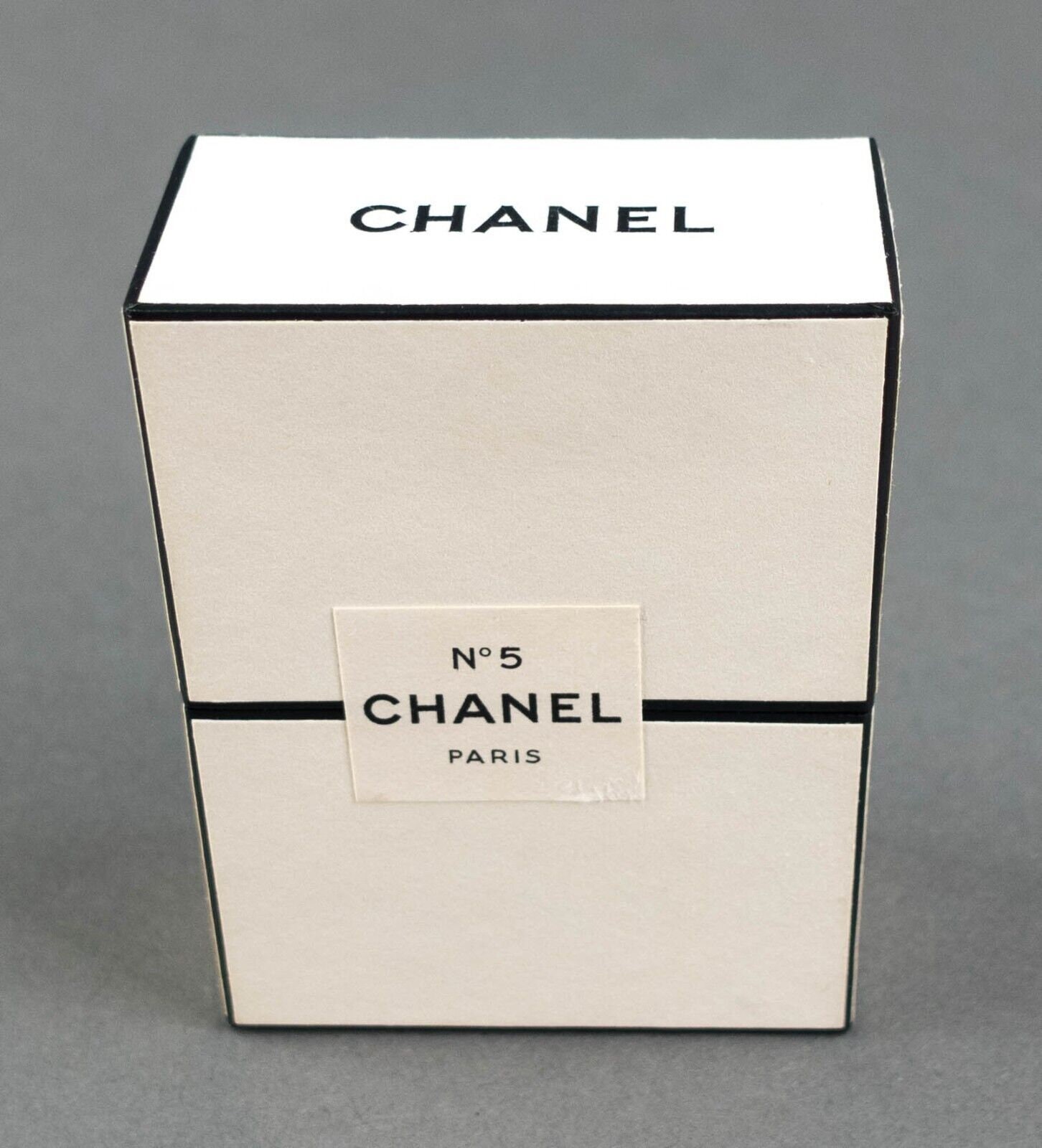 A BOXED VINTAGE CHANEL NO.5 EXTRAIT PM NO. 201 DE PARFUM BOTTLE