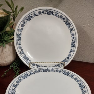 Vintage 70's Corelle Old Town Blue Onion Large Dinner, Medium Lunch, Small Appetizer Plates