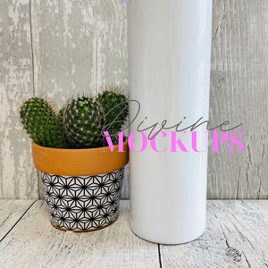 Skinny Tumbler Mockup - Isolierter Becher - Digitaler Download JPG - 20oz Tumbler Fotografie