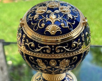Ashtray with Lid, Ashtray with Windproof Lid, Metal Ashtray, Hand Stamped Pattern Ashtray (For Women and Men)