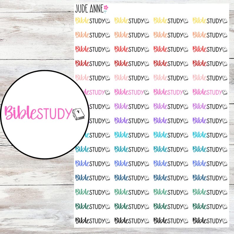 K&ouml;nnte beinhalten: Bogen mit bunten Bibelstudien-Aufklebern. Die Aufkleber zeigen den Text "Bible Study" in verschiedenen Farben und ein kleines Buchsymbol. Der Name "Jude Anne" steht oben. Ideal f&uuml;r Planer und Journale.