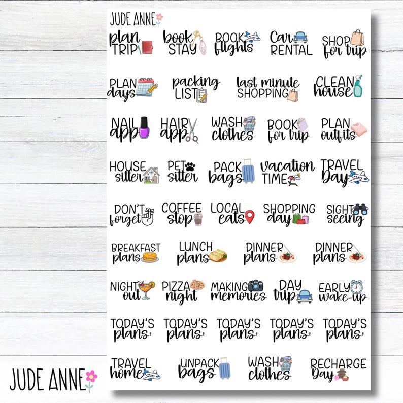 Puede incluir: Hoja de pegatinas blanca con varios iconos y texto tem&aacute;ticos de viajes y vida diaria, incluyendo "Plan Trip", "Pack Bags" y "Vacation Time". La hoja est&aacute; etiquetada como "Jude Anne".