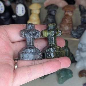Skull and Cross Bone Tombstone - Jade, Emberlite