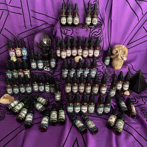 Oils for Witchcraft Kit, Witchcraft Oils, Apothecary kit with Wiccan Supplies, Witch Supplies Starter Kit, Altar Supplies, Hoodoo Oils