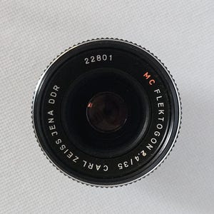 Carl Zeiss Flektogon 35 mm F 2.4 M42 Wide Lens