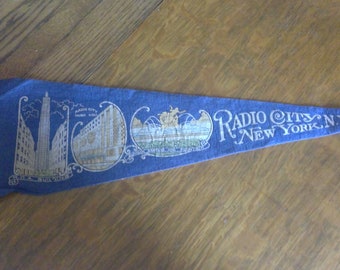 Vintage Felt travel souvenir pennant Radio City, NY