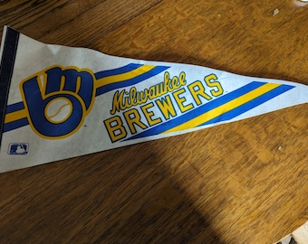 Vintage Milwaukee Brewers felt pennant