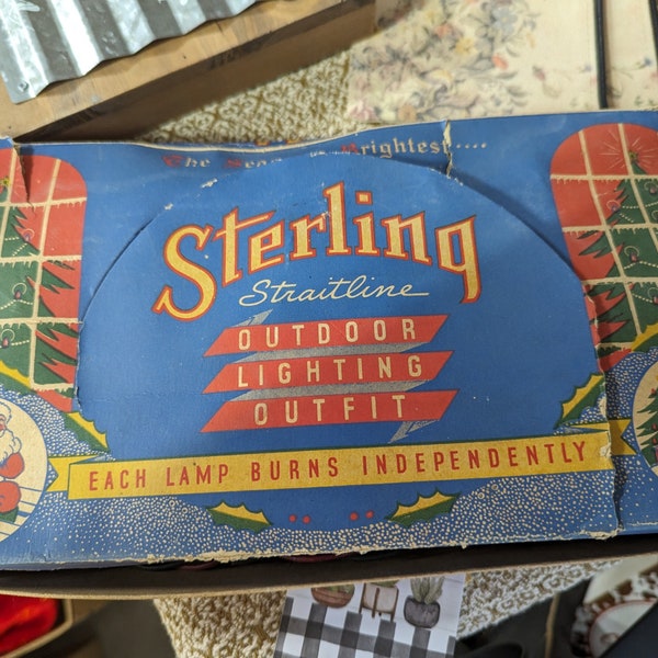 Vintage Sterling Christmas Straitline outdoor lighting outfit.  Original box, bulbs have an unique swirl design.  Tested and work! 1950s