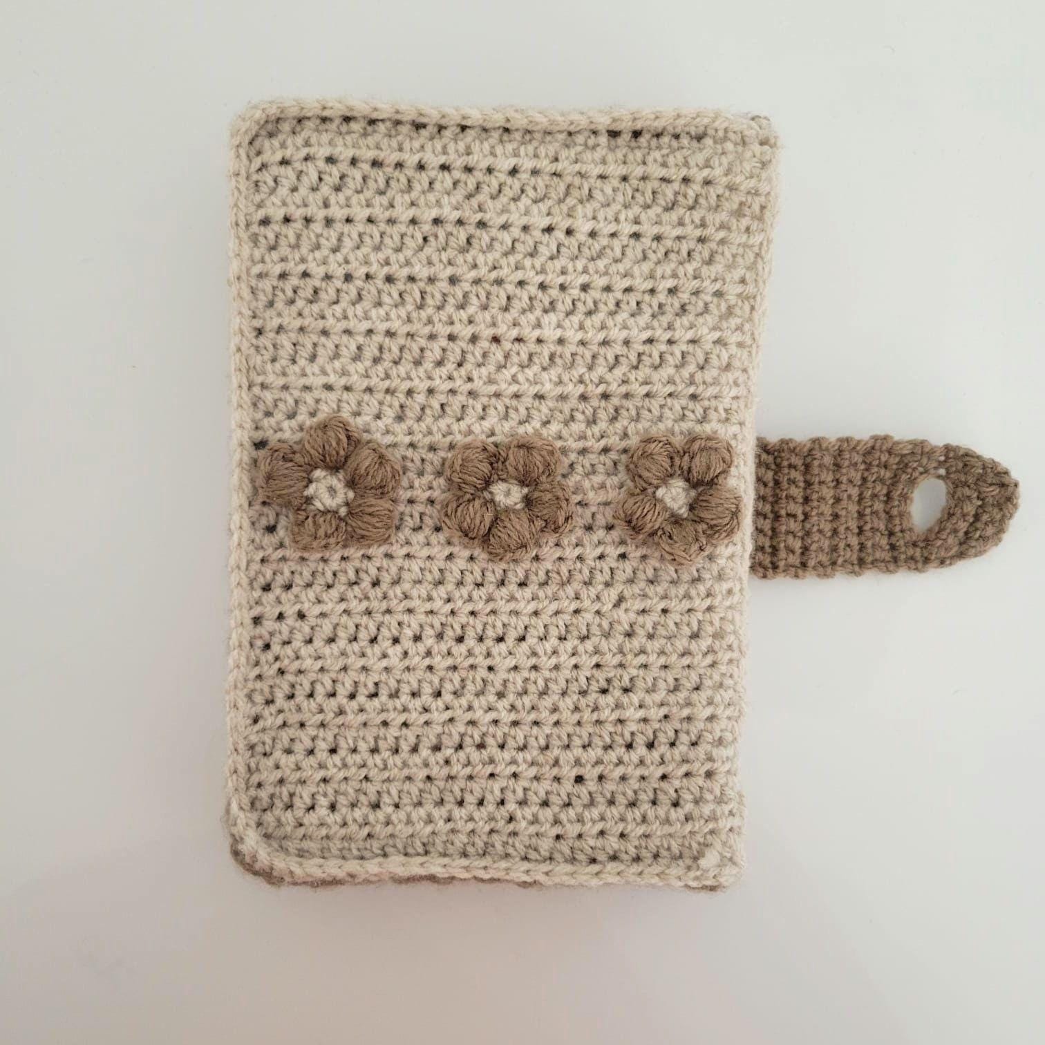 Flower Book Cover Crochet Pattern for Beginners | Bookshelf Decoration ...