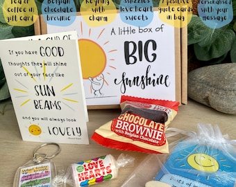 Caja de regalo personalizada con mensaje positivo: té, café y brownie de chocolate