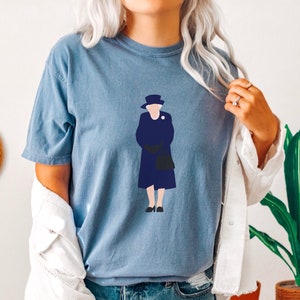 Queen Elizabeth II, RIP Queen Elizabeth, Queen Elizabeth Shirt, Queen Elizabeth Silhouette Shirt, Comfort Colors, Her Majesty the Queen