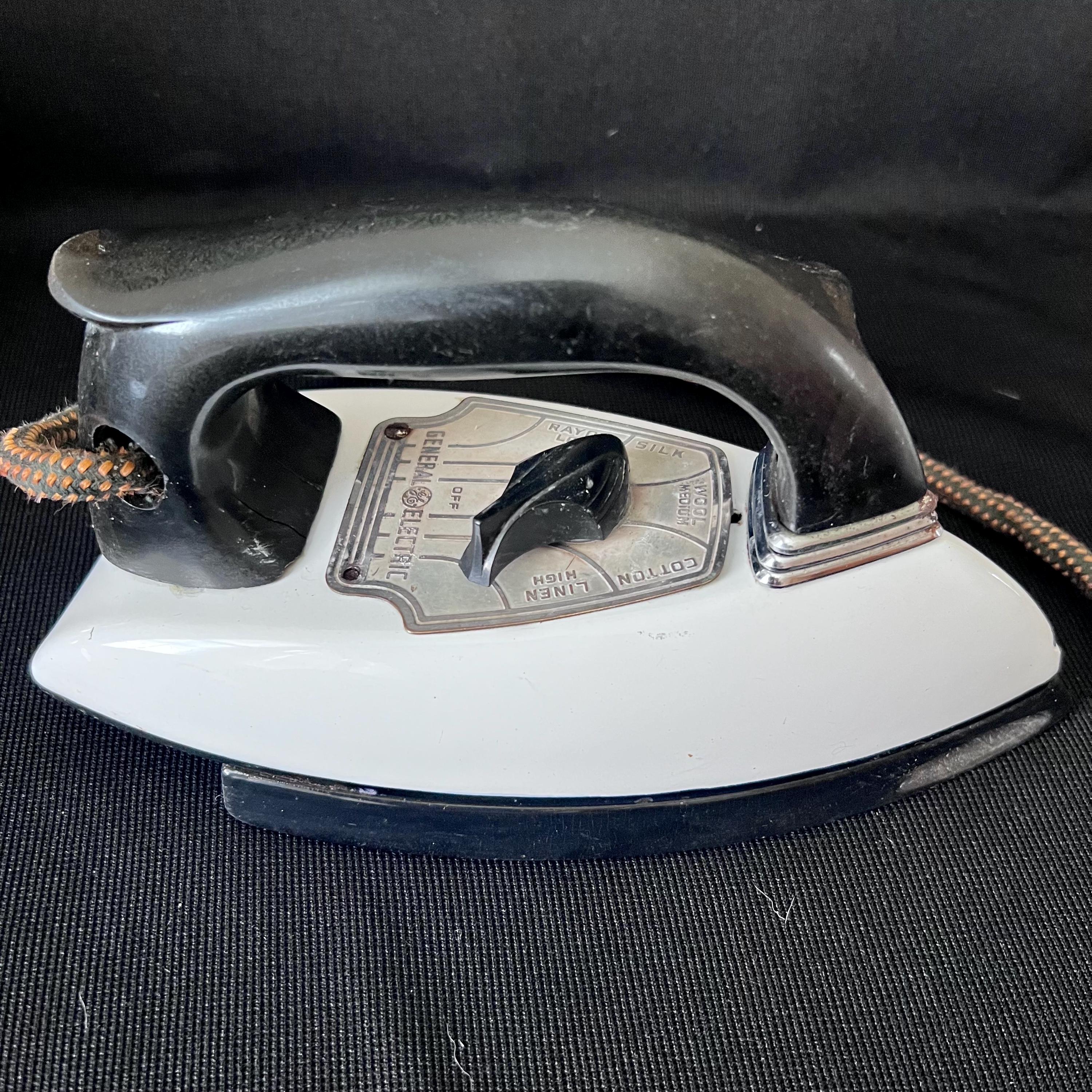 アメリカ　ビンテージ　アイロン　GE PROCTOR WESTERN ゼネラルエレクトリック ヴィンテージスチームアイロン General