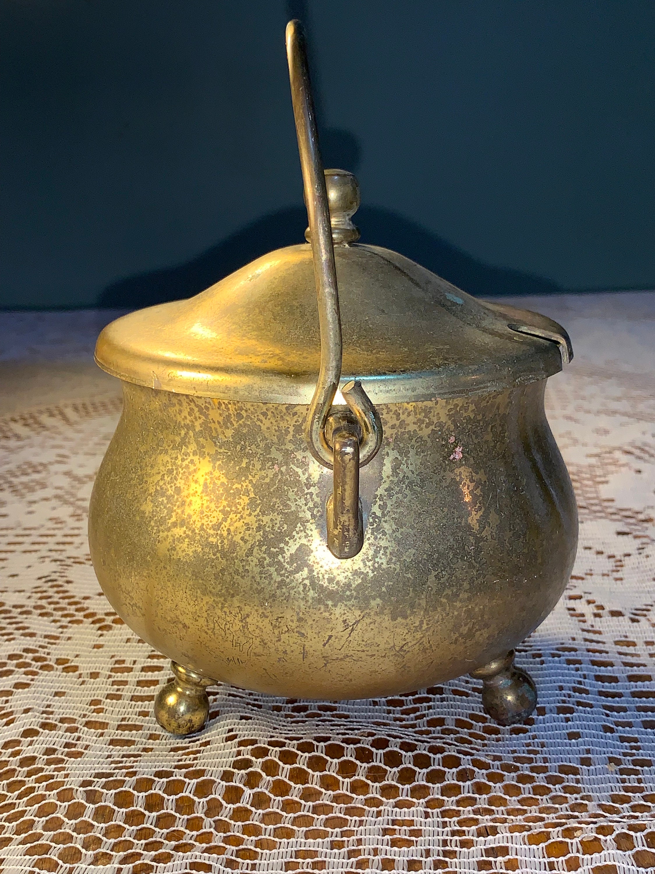 1950s Antique Solid Brass Firestarter Kettle Cauldron With Hearth Side3 Ball Footed & Lidded