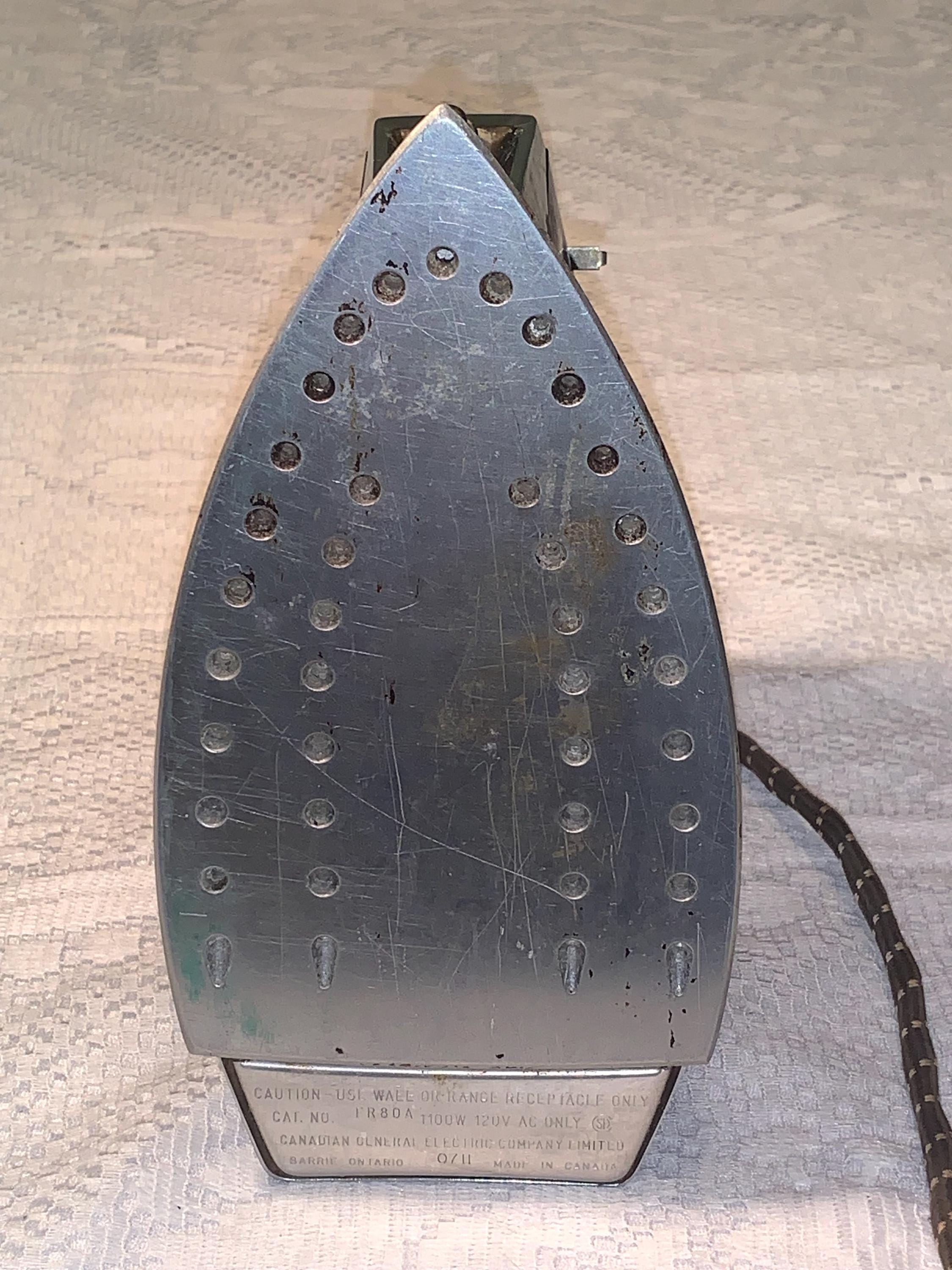 Rare & Vintage GE General Electric Spray Steam Dry Iron