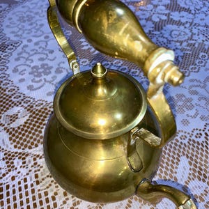 Vintage 1970s Hand Crafted Large, Heavy and Thick Solid Brass Tea Pot, Kettle with Solid Brass Adjustable Handle