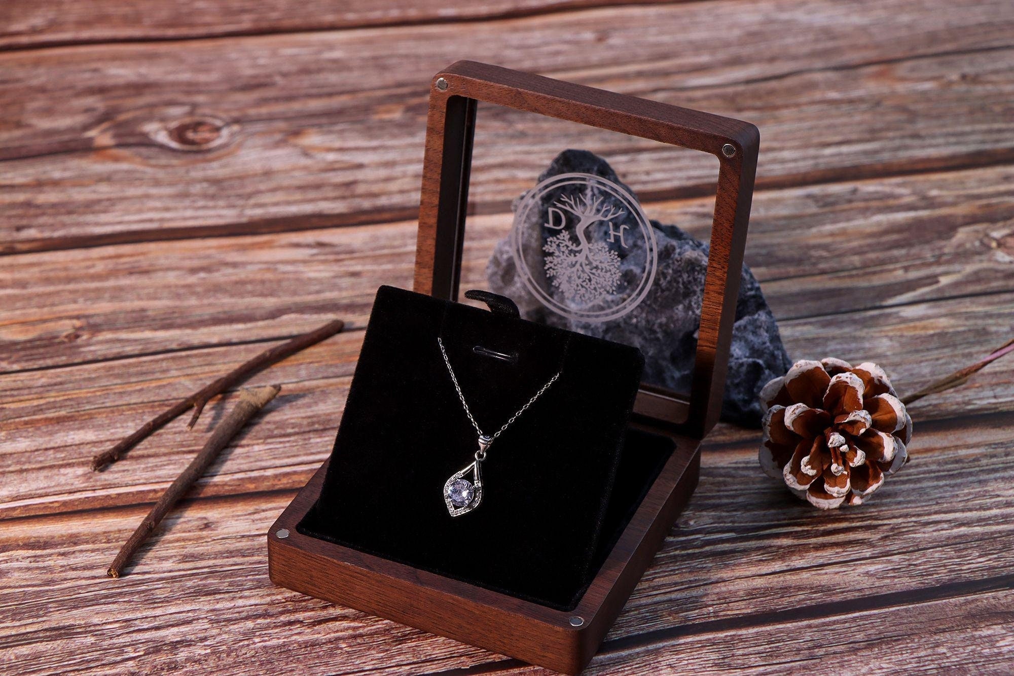 Chain jewellery deals box