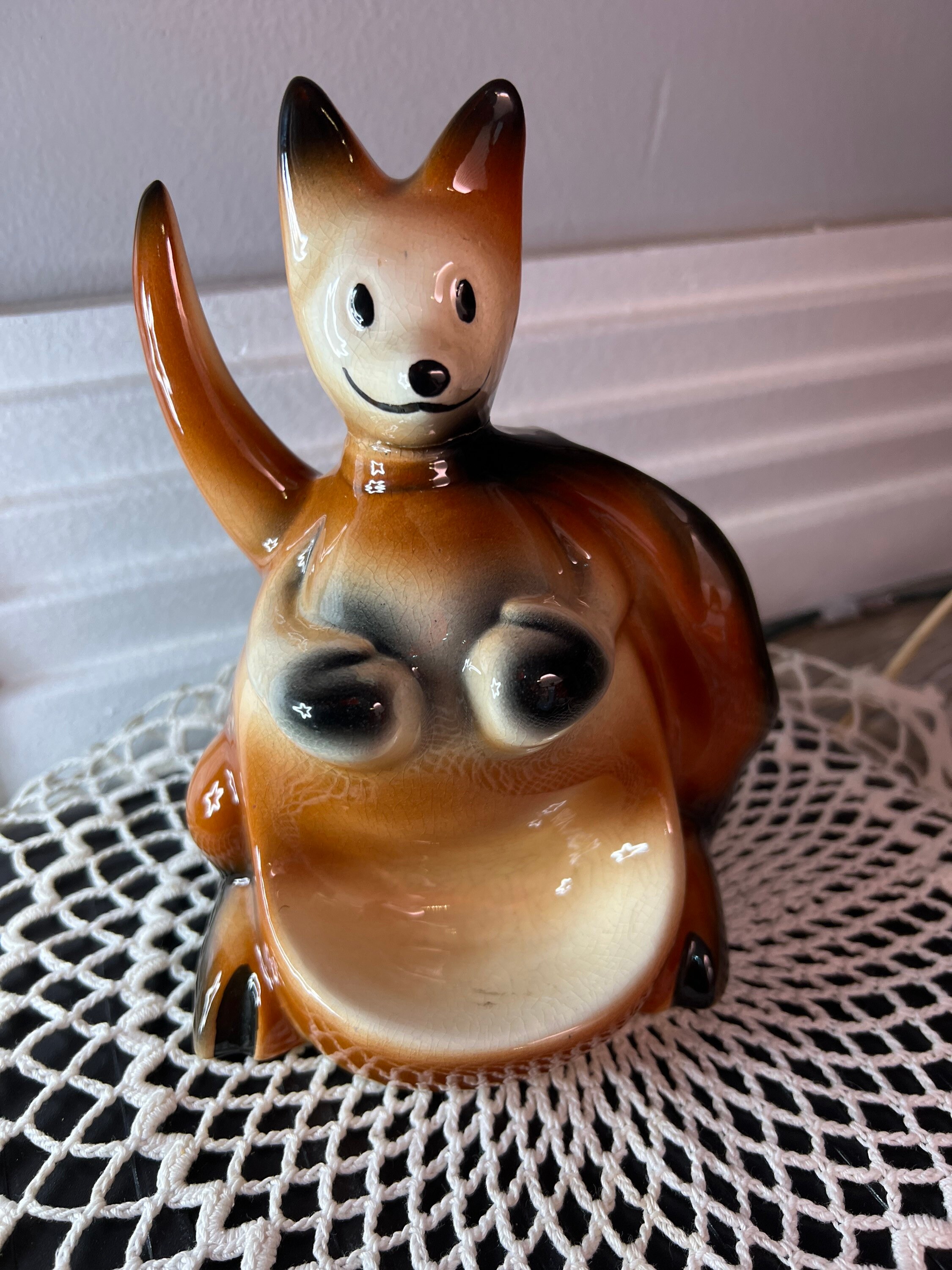 Vintage Ceramic Boxing Kangaroo Holding Baby Dresser Desk Caddy Retro