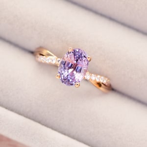 Lavendel Lila Saphir Twist Bandring personalisiertes Geschenk für sie Lavendel Saphir Verlobungsring Lavendel Saphir 925 Sterling Silber
