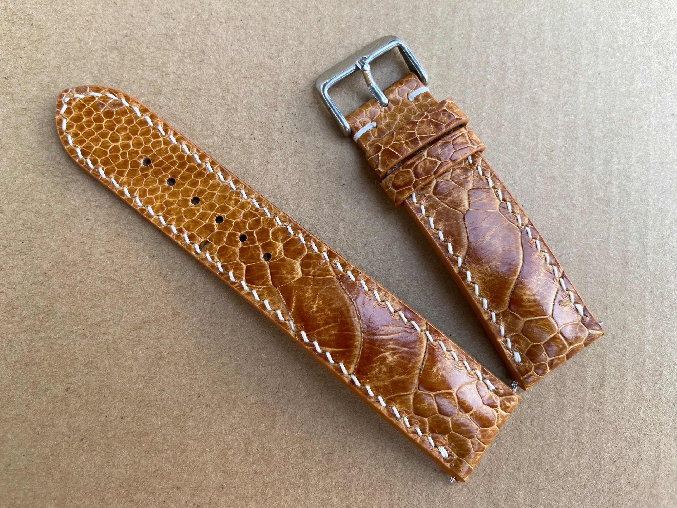 Hirsch Massai Ostrich Leather Watch Strap - Golden Brown - L - 20mm / 16mm - Shi